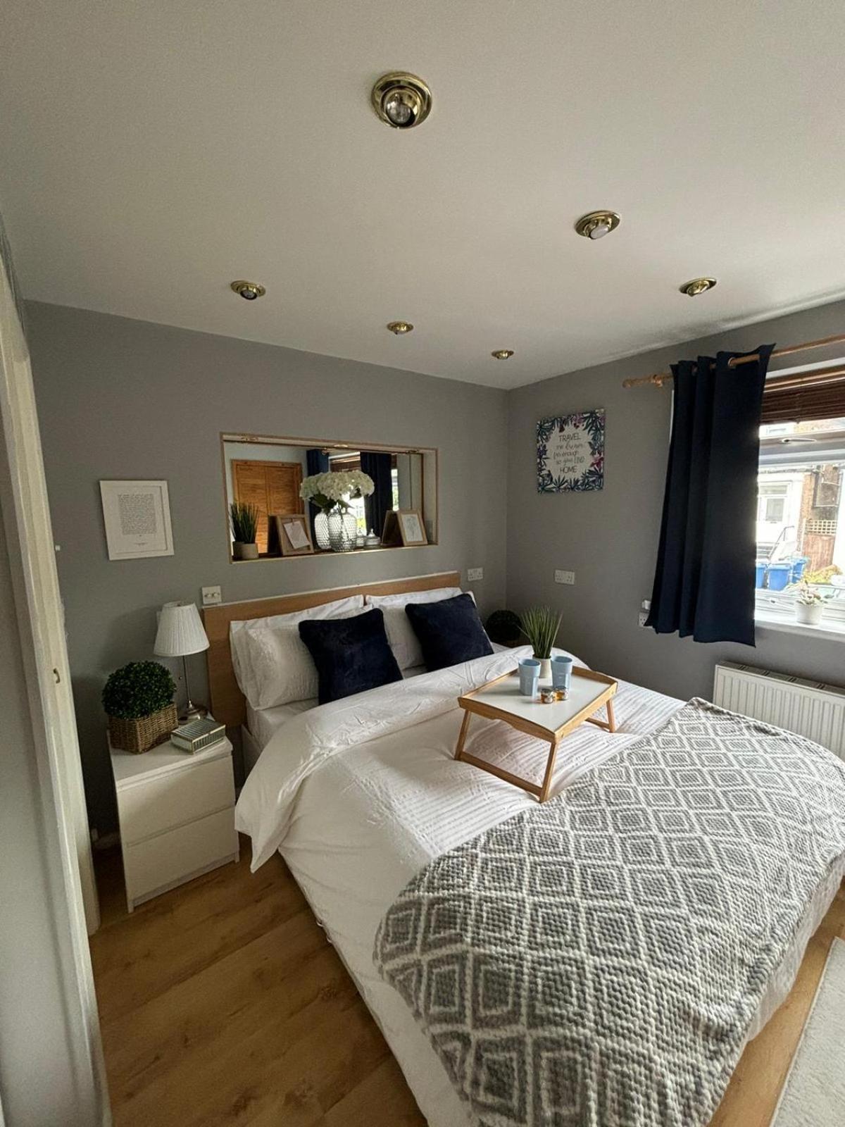 Amazing En-Suite Apartment In Finchley Central London Kültér fotó